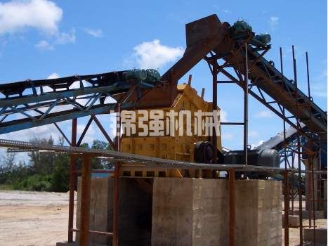 石子破碎機(jī)整套設(shè)備價(jià)格多少錢？石頭破碎機(jī)設(shè)備有哪些？(圖6)