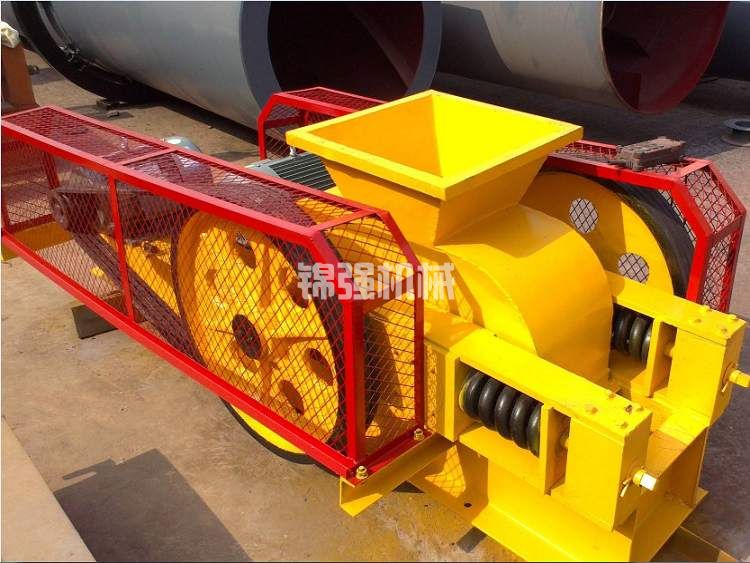 雙齒輥破碎機(圖1) 雙齒輥式破碎機(圖1)